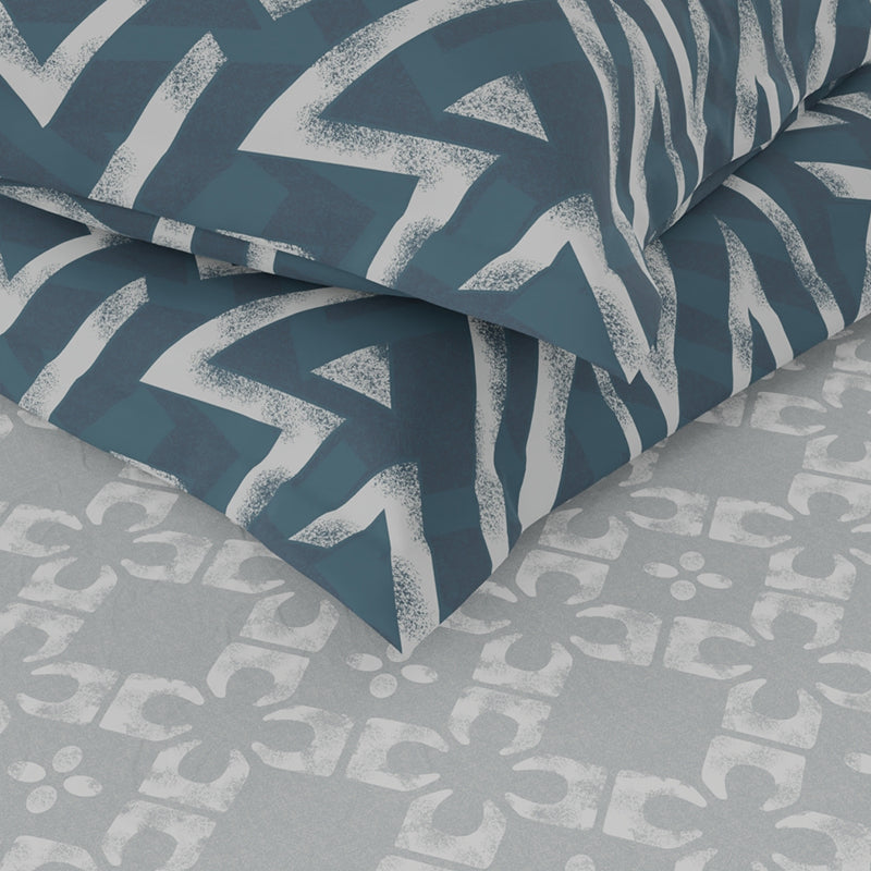 Buy Autry Abstract Bedding Set - Blue & Grey Bedding Set from Vaaree