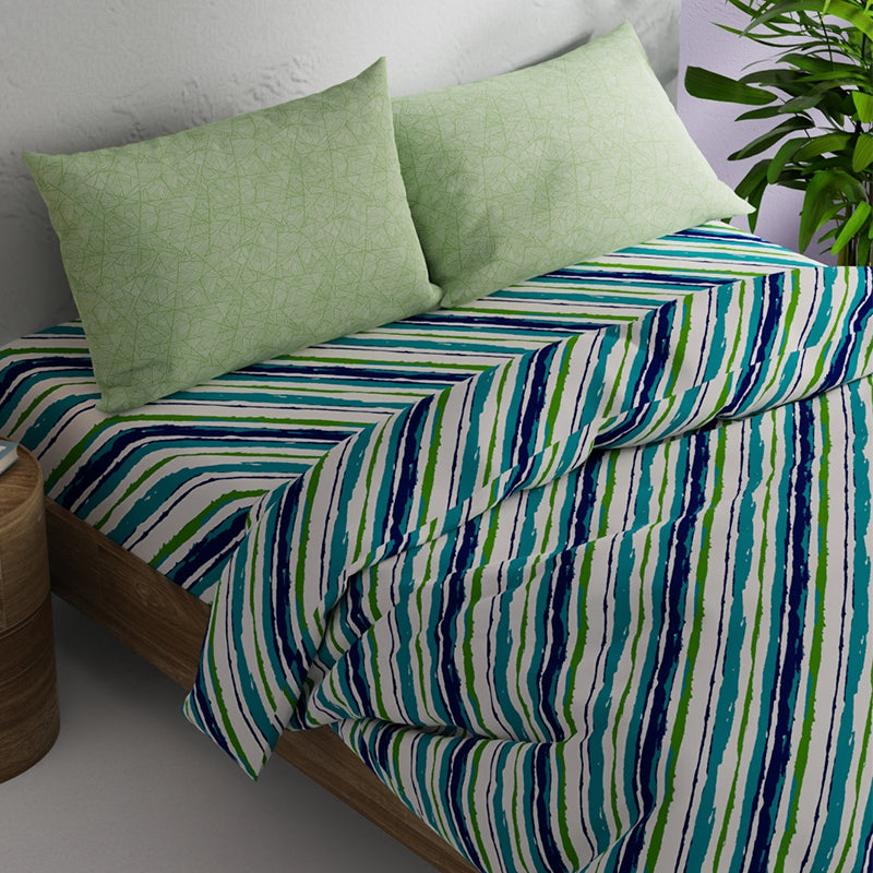 Buy Theo Striped Bedding Set - Teal & Green Bedding Set from Vaaree