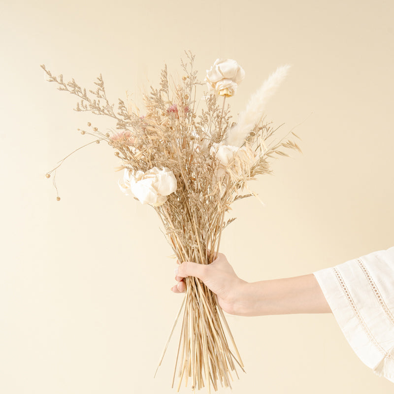 Buy Ivory elegance Dried Flower Bunch Artificial Flowers from Vaaree