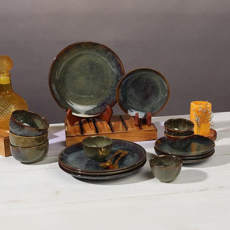 Buy Elmina Handmade Dinner Set - Sixteen Piece Set Dinner Set from Vaaree