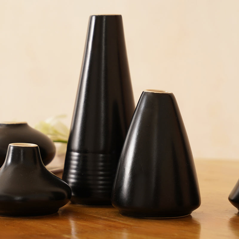 Buy Amria Boho Vase (Black) - Seven Piece Set Vase from Vaaree