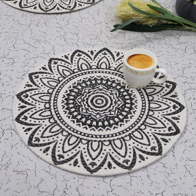 Buy Aniso Mandala Placemat - Set Of Six Table Mats from Vaaree