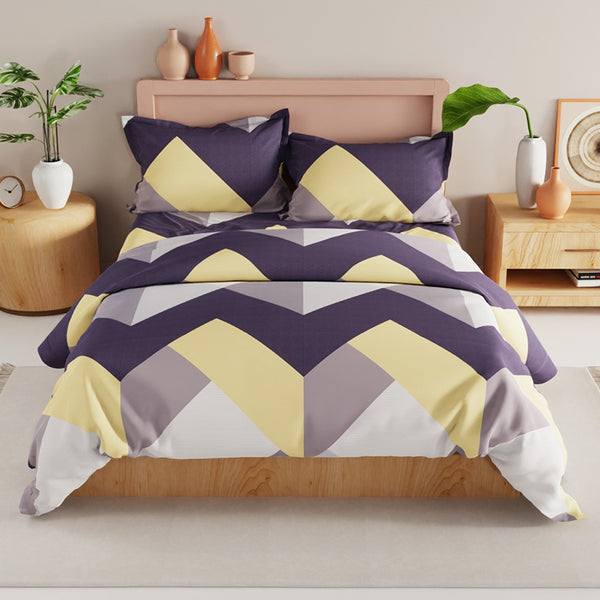 Buy Agnes Geometric Bedding Set Bedding Set from Vaaree