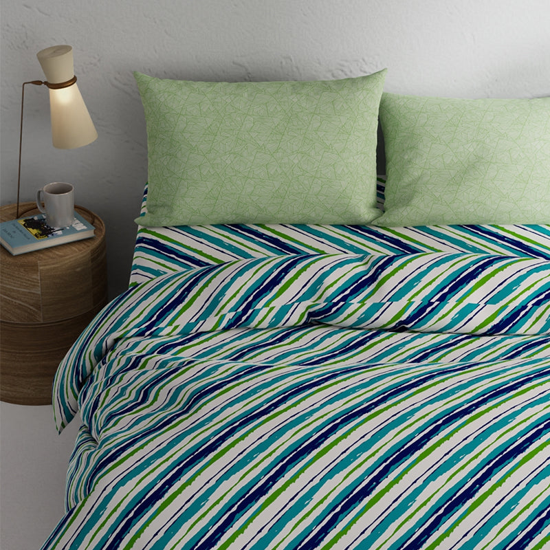 Buy Theo Striped Bedding Set - Teal & Green Bedding Set from Vaaree