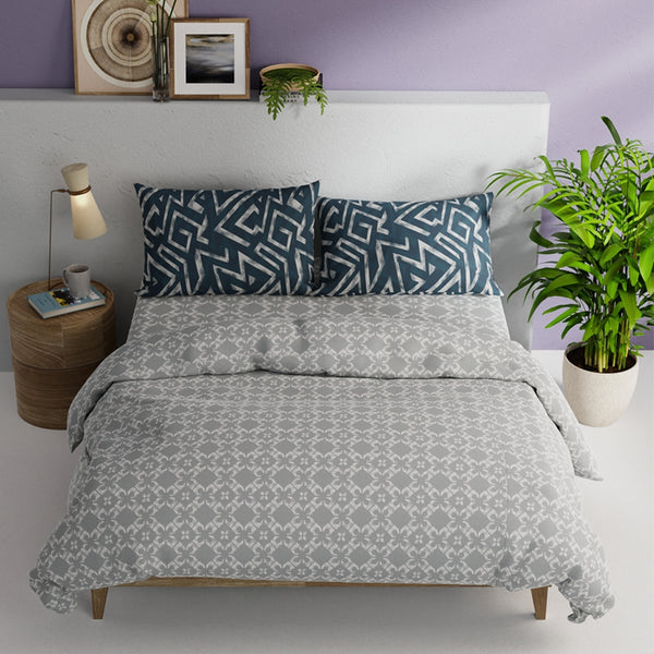 Buy Autry Abstract Bedding Set - Blue & Grey Bedding Set from Vaaree