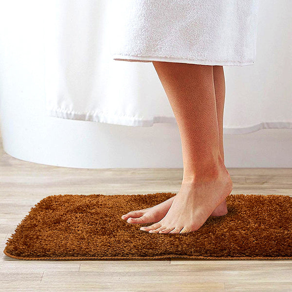 Buy Cleve Anti Skid Bath Mat - Dark Brown Bath Mats from Vaaree