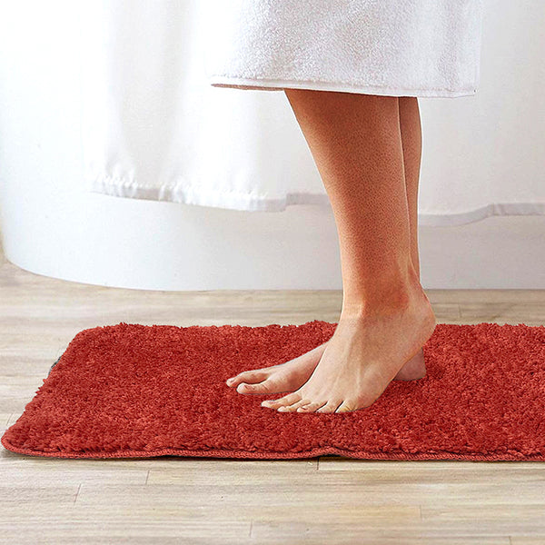 Buy Cleve Anti Skid Bath Mat - Red Bath Mats from Vaaree