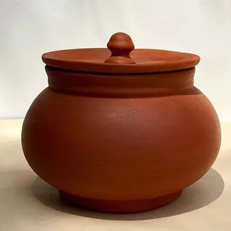 Buy Eisha Mini Handmade Terracotta Handi Handi from Vaaree