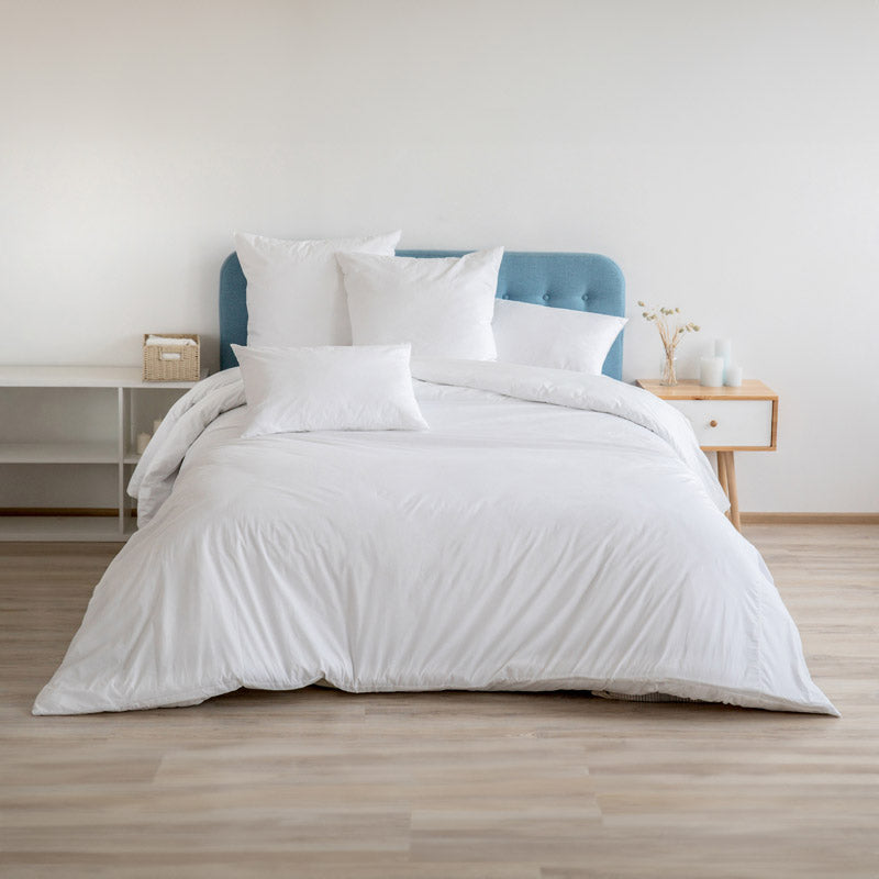 Buy Elisima Solid Duvet Cover - White Duvet Covers from Vaaree