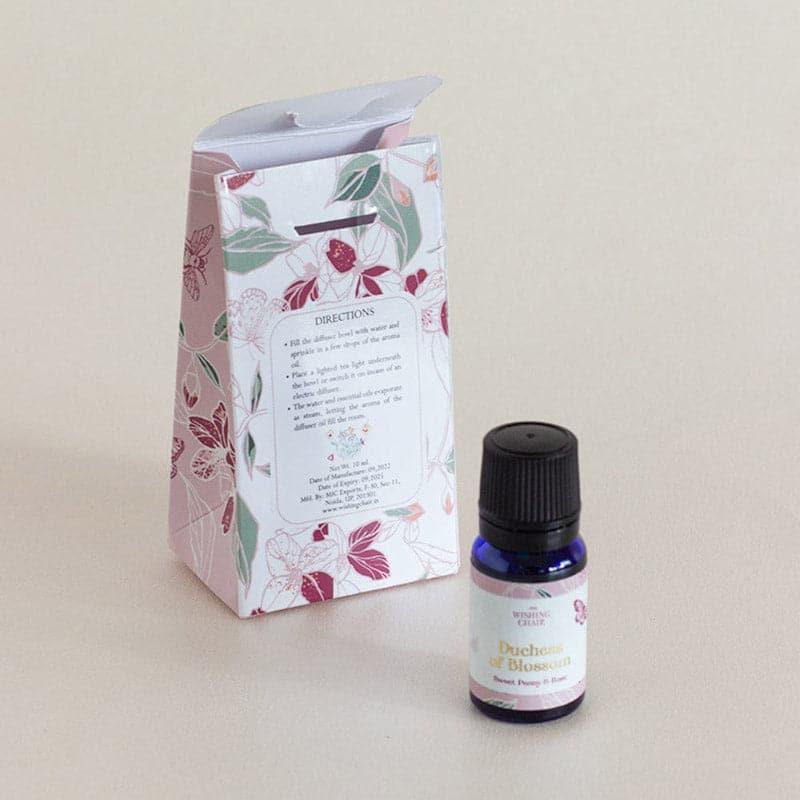 Buy Duchess Of Blossom Aroma Therapy Diffuser Oil - 10 ML Aroma Oils from Vaaree