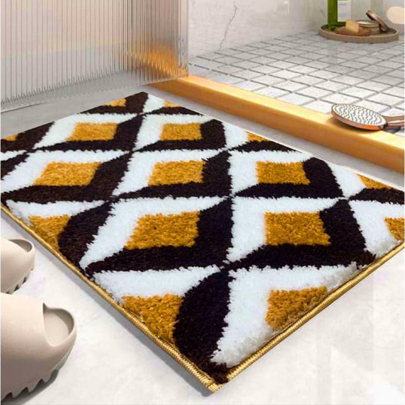 Buy Grided Grip Bathmat Bath Mats from Vaaree