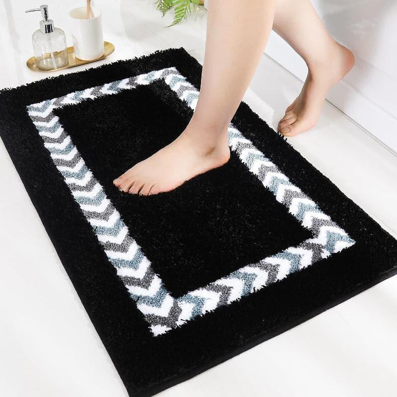 Buy Luxe Cove Bathmat - Black Bath Mats from Vaaree