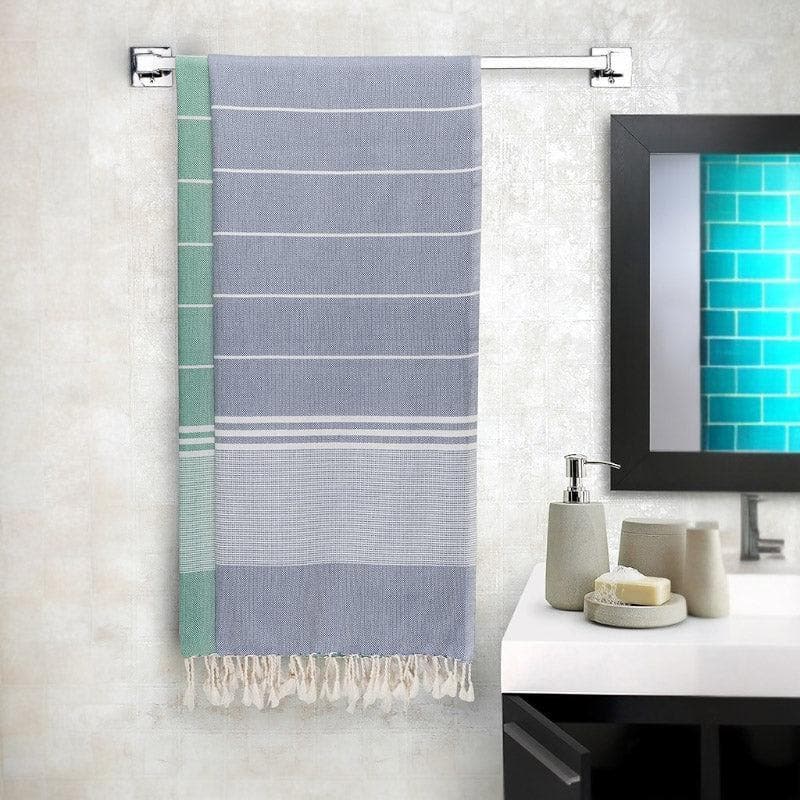 Buy Delphine Bath Towel - Set Of Two Bath Towels from Vaaree