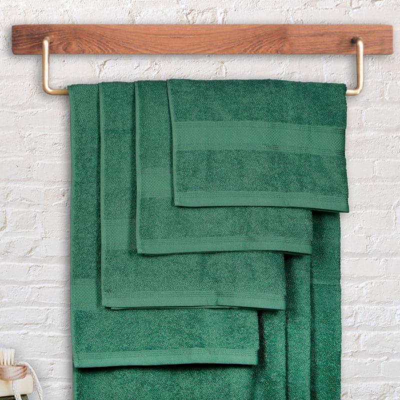 Buy Emerie Bath Towel (Green) - Set Of Four Bath Towels from Vaaree