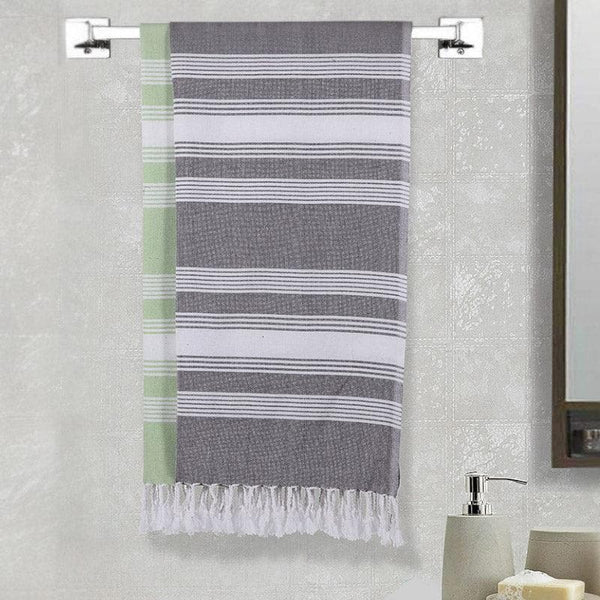 Buy Bath Towels - Nazeera Bath Towel - Set Of Two at Vaaree online