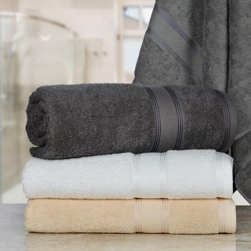 Buy Porlo Bath Towel - Set Of Four Bath Towels from Vaaree