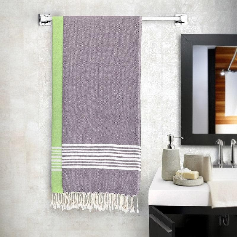 Buy Rainey Bath Towel - Set Of Two Bath Towels from Vaaree