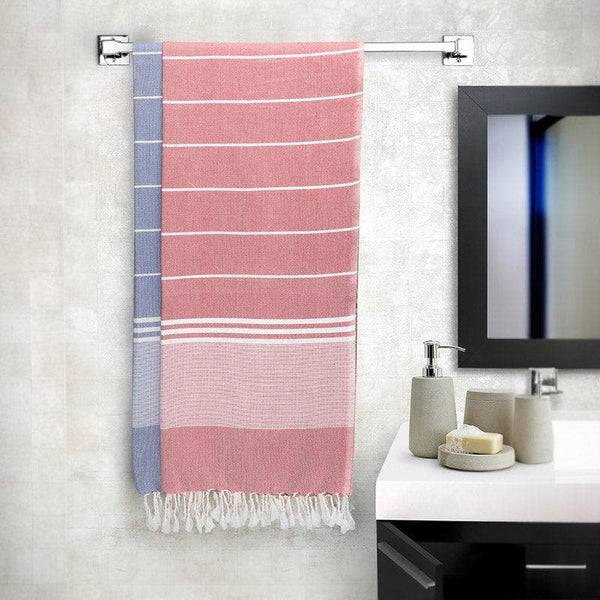 Buy Skye Bath Towel - Set Of Two Bath Towels from Vaaree