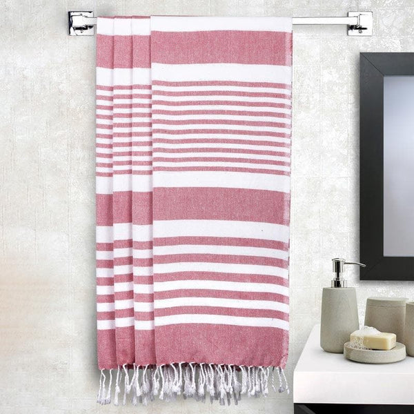 Buy Snuggle Up Bath Towel - Set Of Four Bath Towels from Vaaree