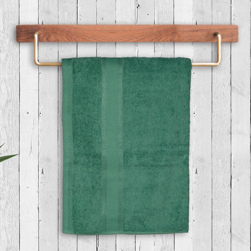 Buy Ziggy Bath Towel - Green Bath Towels from Vaaree