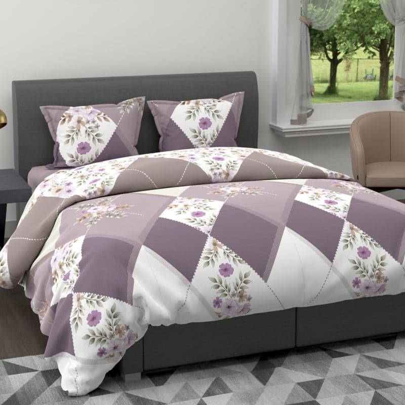 Buy Dreamo Flora Bedding Set Bedding Set from Vaaree