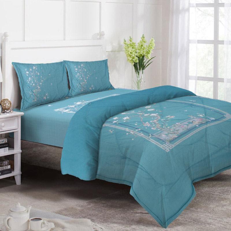 Buy Dreamy Fleurs Bedding Set Bedding Set from Vaaree