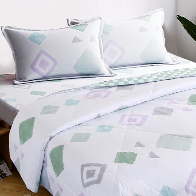 Buy Faint Rhombi Bedding Set Bedding Set from Vaaree