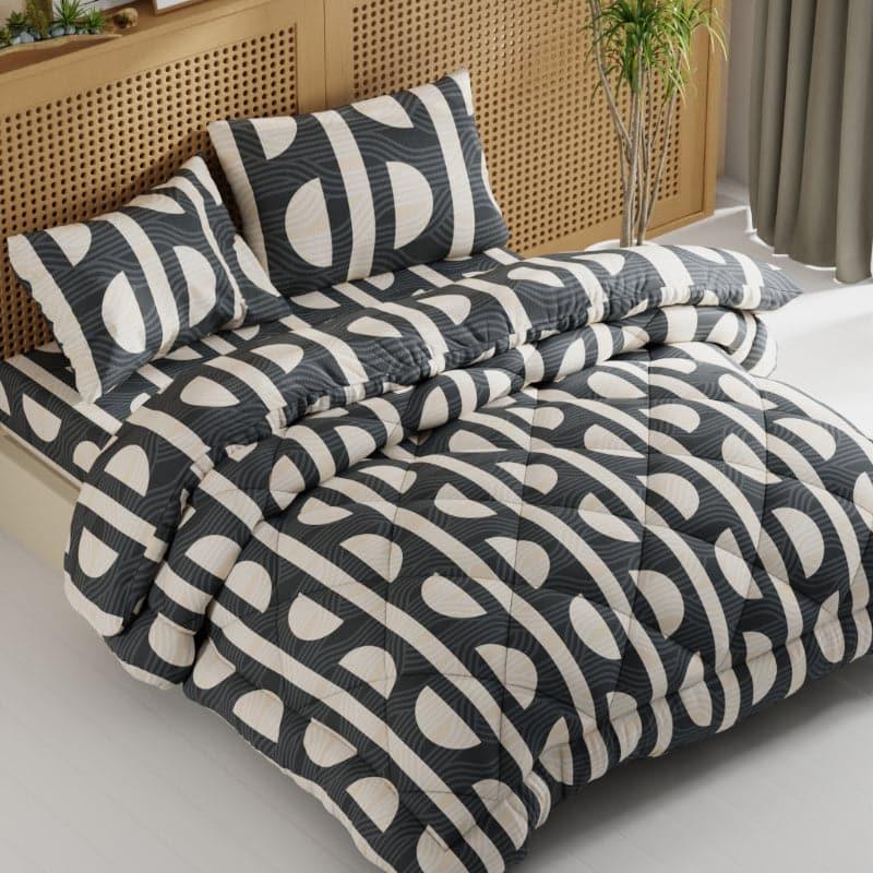 Buy Fisto Geometric Bedding Set Bedding Set from Vaaree