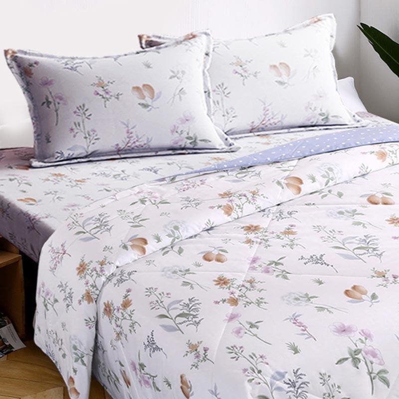 Buy Flowery Grace Bedding Set Bedding Set from Vaaree