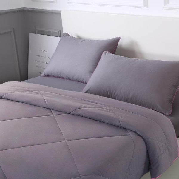 Buy Bedding Set - Graysquo Bedding Set at Vaaree online