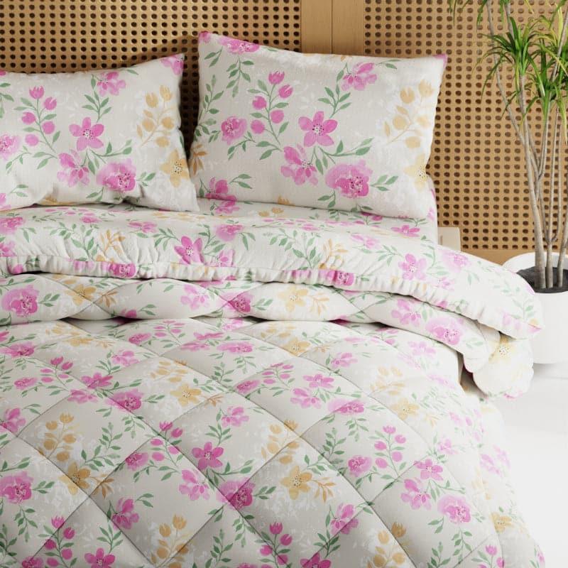 Buy Masa Floral Bedding Set Bedding Set from Vaaree