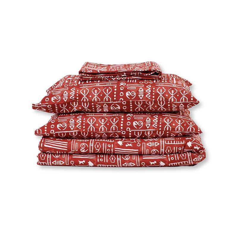 Buy Snuggle Soft Dohar Bedding Set - Red Bedding Set from Vaaree