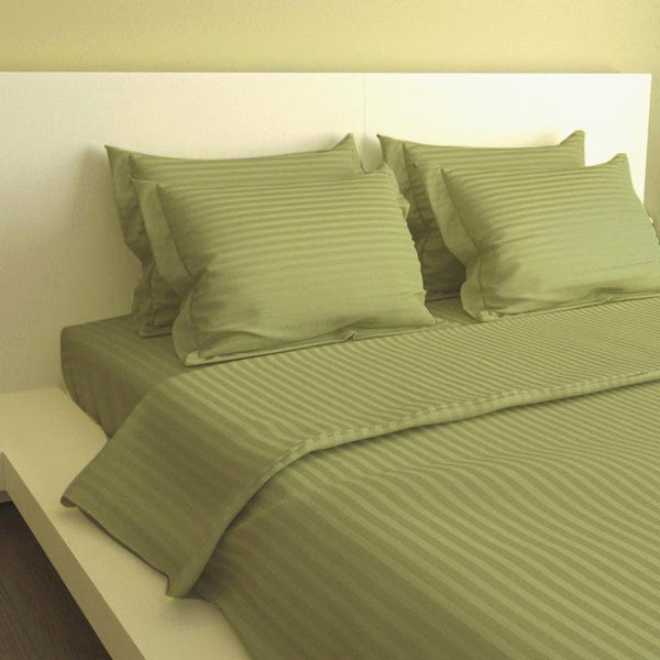 Buy Solid Vibe Bedding Set - Green Bedding Set from Vaaree