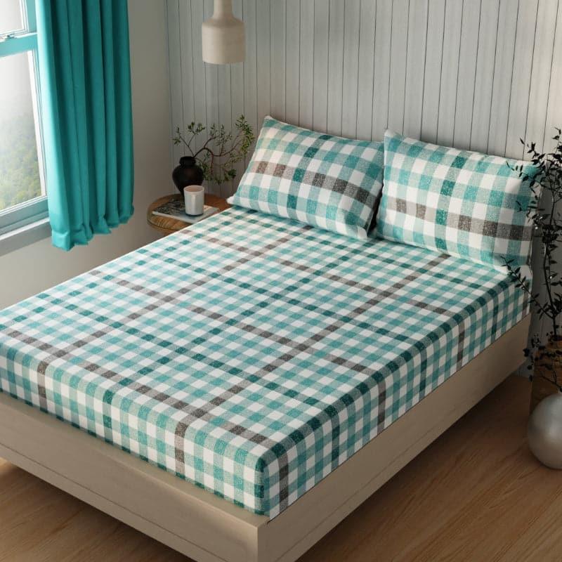 Buy Amoza Checkered Bedsheet - Green Bedsheets from Vaaree