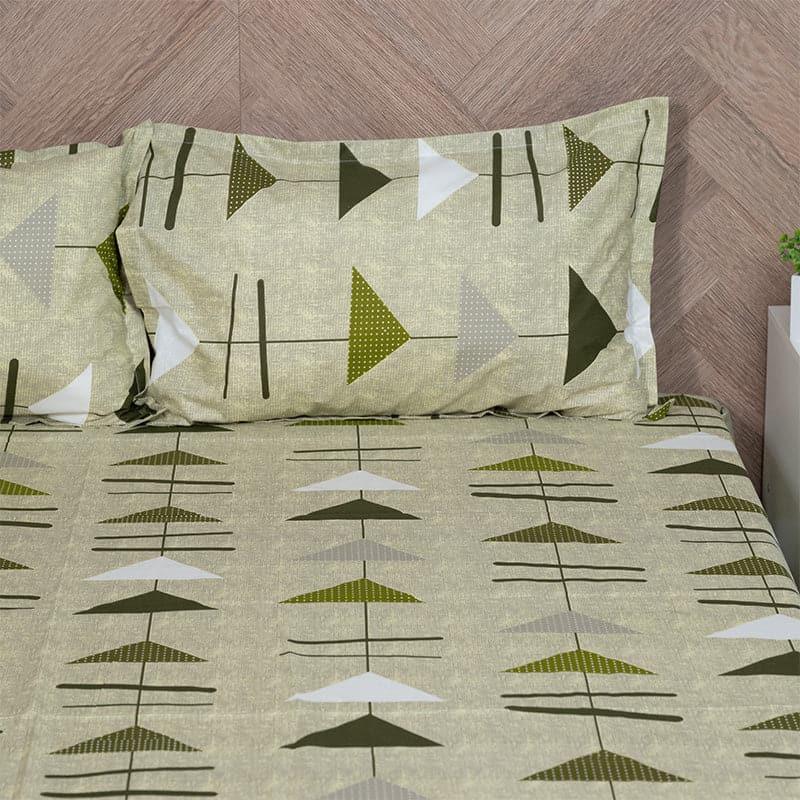 Buy Arrow Truce Bedsheet - Green Bedsheets from Vaaree