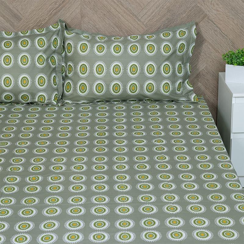 Buy Bijo Ethnic Bedsheet - Green Bedsheets from Vaaree