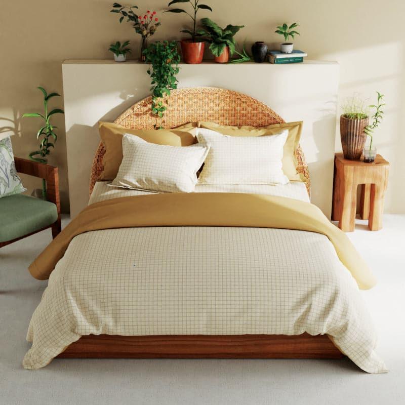 Buy Brio Checkered Bedsheet - Ivory Bedsheets from Vaaree