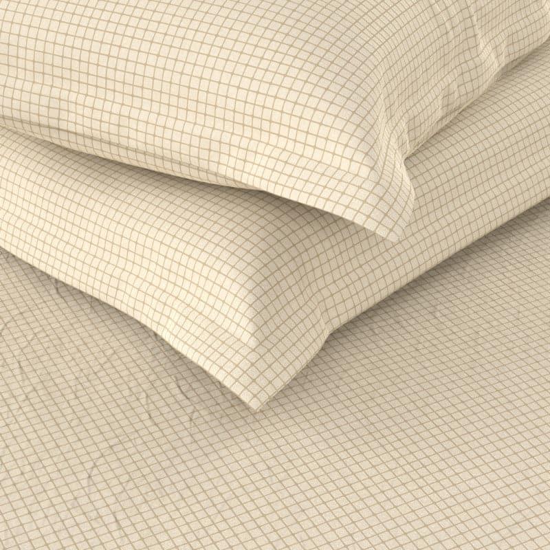 Buy Brio Checkered Bedsheet - Ivory Bedsheets from Vaaree