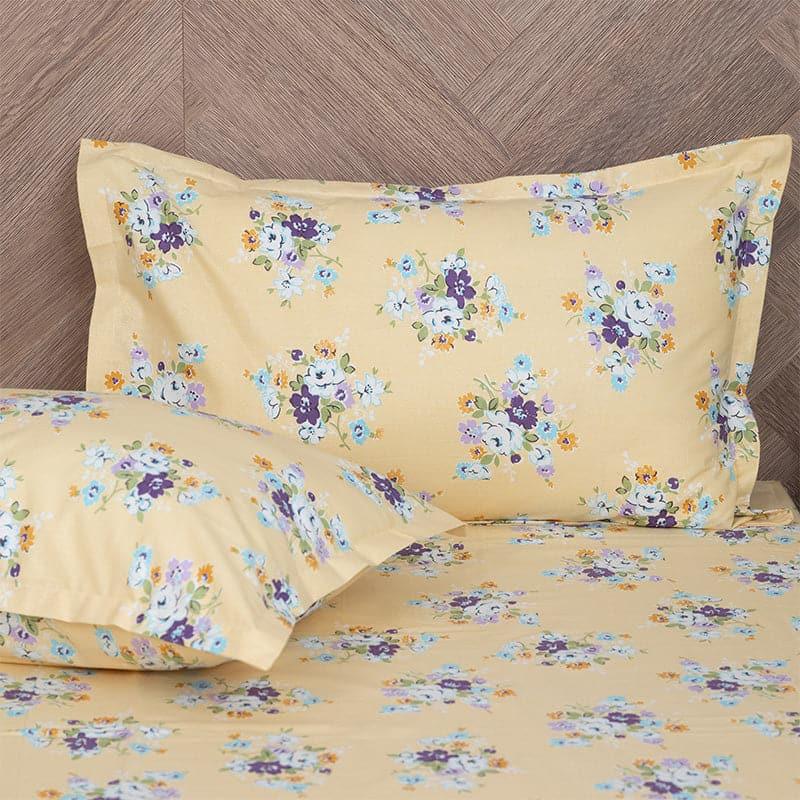 Buy Ivasa Floral Bedsheet Bedsheets from Vaaree