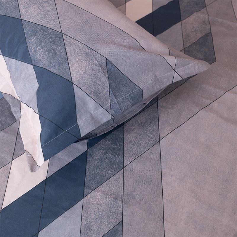 Buy Jora Geometric Bedsheet - Blue Bedsheets from Vaaree