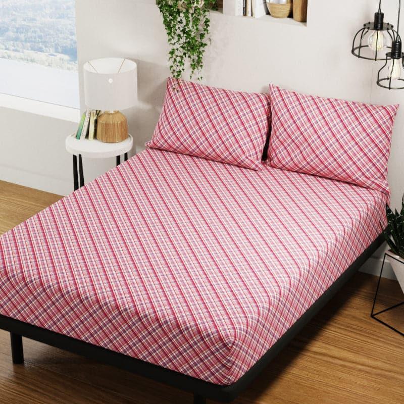 Buy Karime Grided Bedsheet - Red Bedsheets from Vaaree