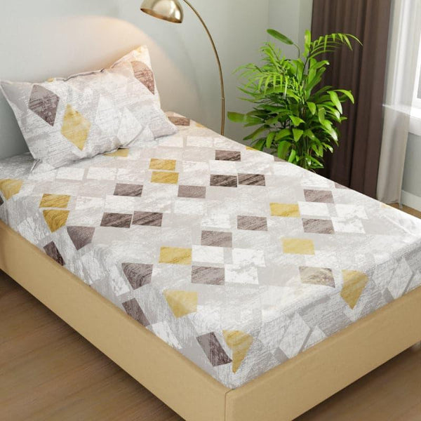 Buy Leina Geometric Bedsheet Bedsheets from Vaaree