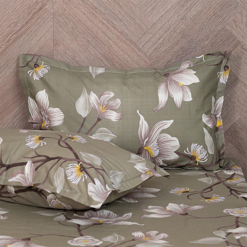 Buy Lidera Flora Bedsheet - Green Bedsheets from Vaaree