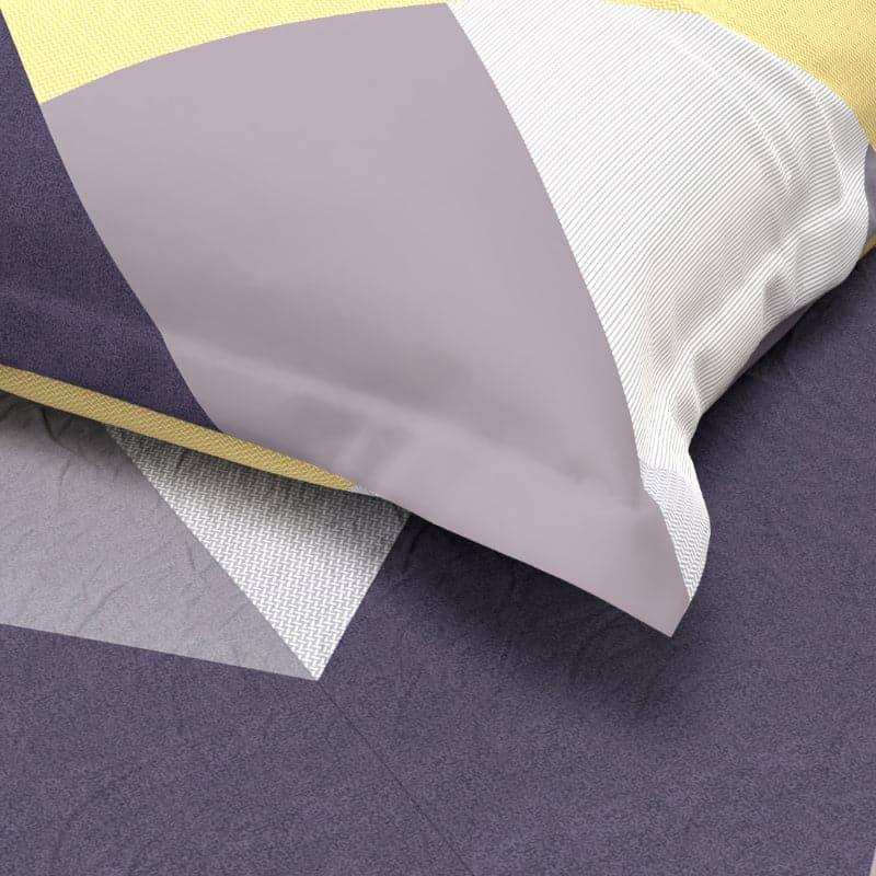 Buy Muda Geometric Bedsheet Bedsheets from Vaaree