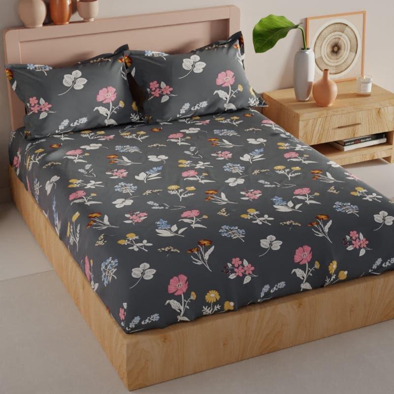 Buy Mya Floral Bedsheet Bedsheets from Vaaree