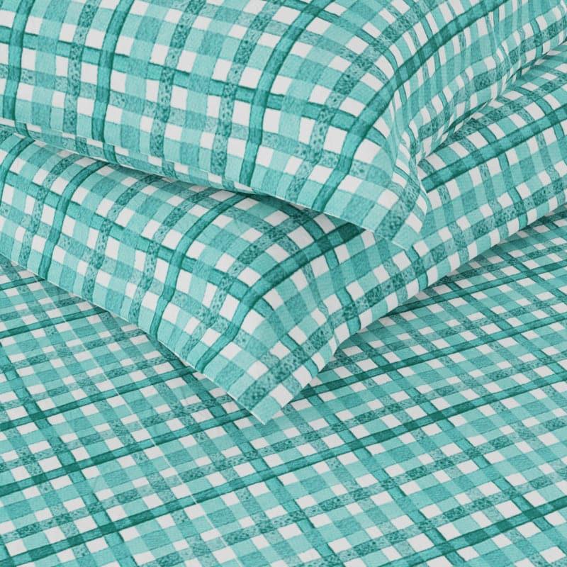 Buy Niko Grided Bedsheet - Aqua Bedsheets from Vaaree