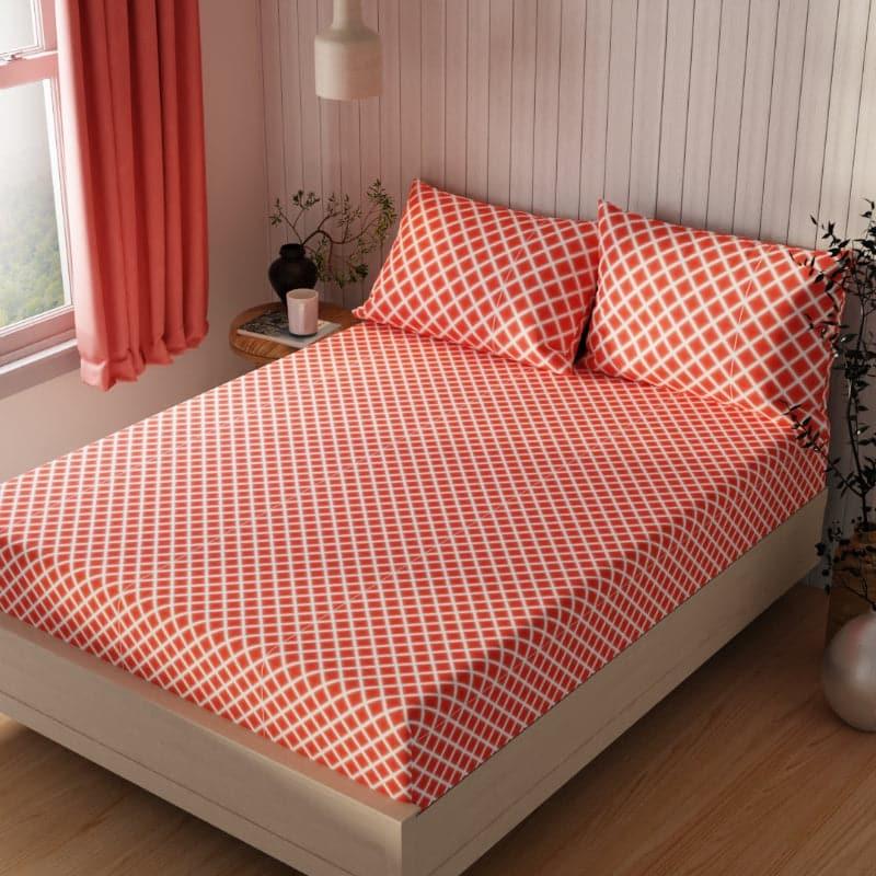 Buy Rovaz Checkered Bedsheet - Red Bedsheets from Vaaree