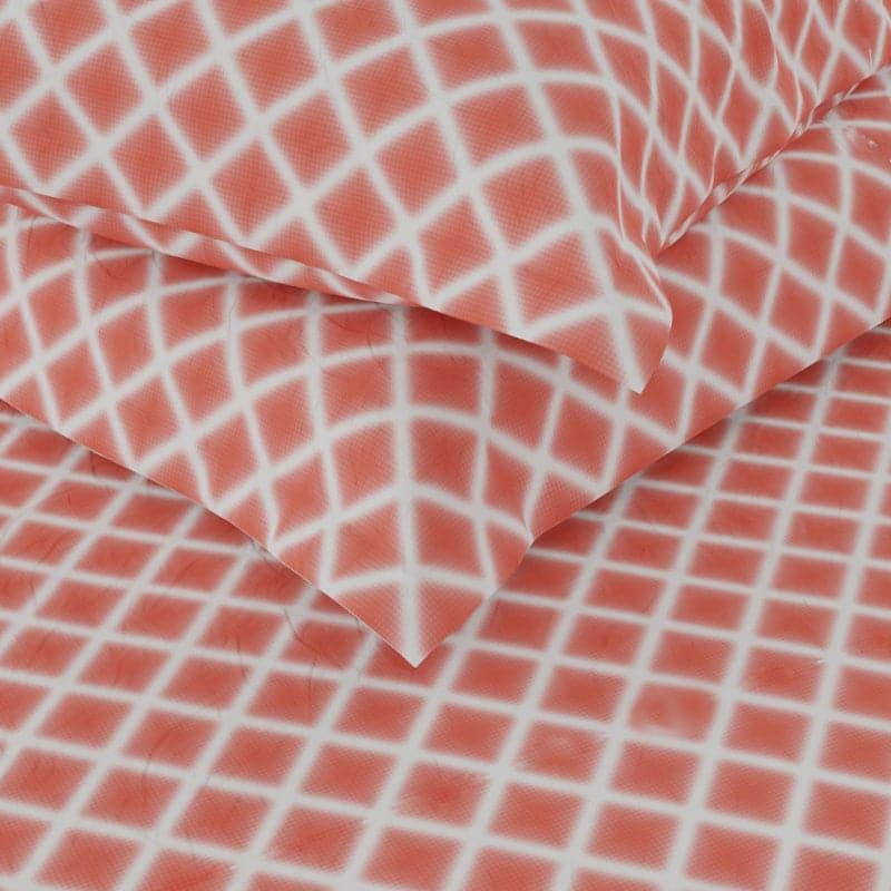 Buy Rovaz Checkered Bedsheet - Red Bedsheets from Vaaree