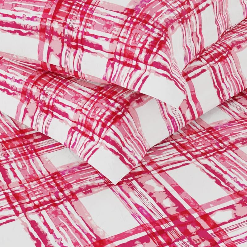 Buy Stellara Striped Bedsheet - Pink Bedsheets from Vaaree