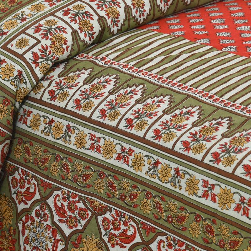 Buy Trivona Regal Ethnic Bedsheet - Red & Dark Green Bedsheets from Vaaree